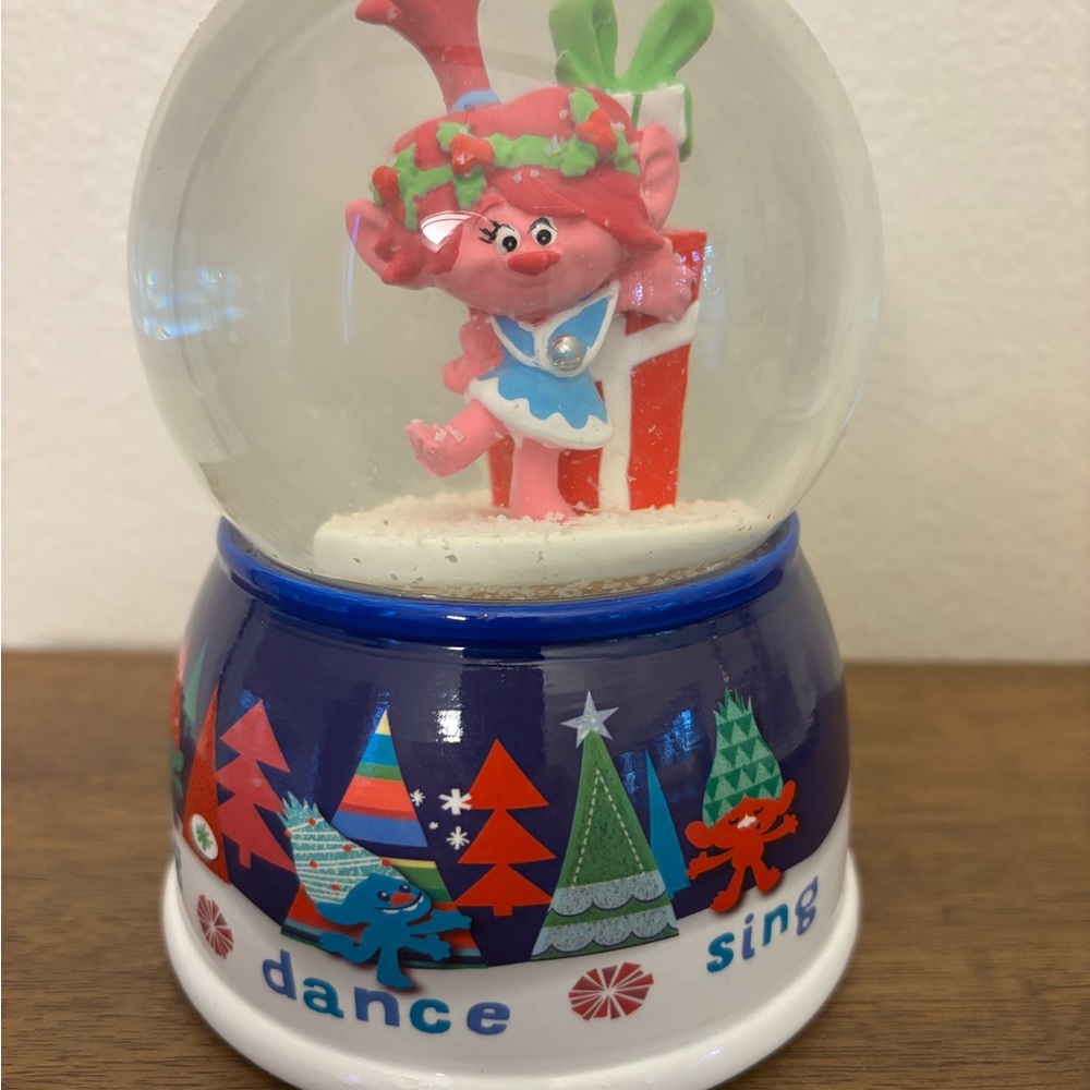2017 Holiday Trolls Glitter Globe Coin Bank World Tour NWT‎